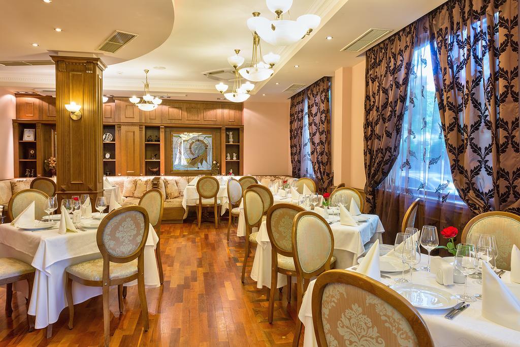 Hotel Club Central Хисаря Экстерьер фото