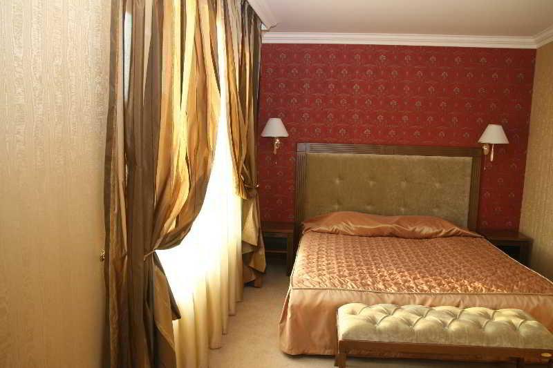 Hotel Club Central Хисаря Номер фото