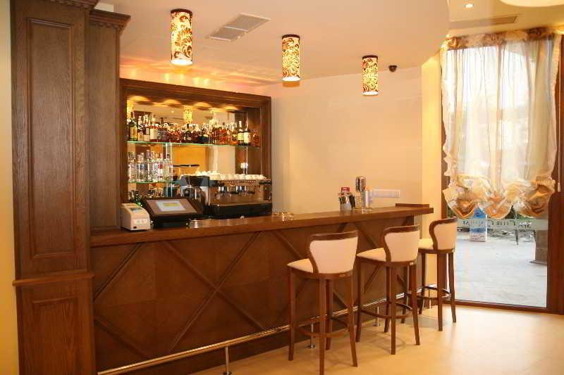Hotel Club Central Хисаря Экстерьер фото