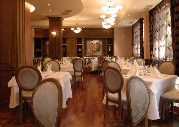 Hotel Club Central Хисаря Экстерьер фото